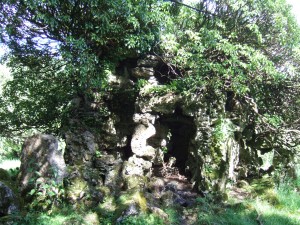 One of the many grottoes at Fonthill Estate. This is a wee one compared to most of them!