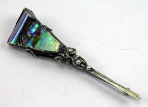 Mary Thew (attrib.) silver and abalone brooch, sold on eBay in November 2015 and a companion piece to my brooch.
