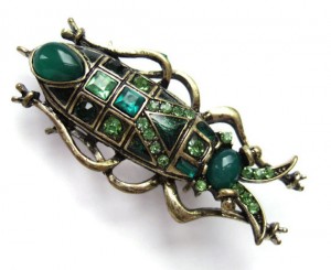 Vintage jewelled beetle brooch.