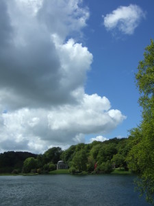 Stourhead: Big skies over the lake and the Pantheon.