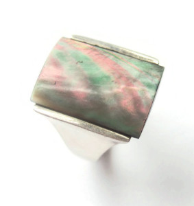 Vintage modernist black abalone ring.