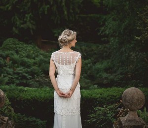 Can't resist it: I'm not a grily girl by any strecth of the imagination (I wear a dress about twice a year), but look at this gorgeous dress on a bride at the Larmer Tree Gardens.